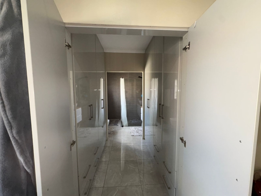 4 Bedroom Property for Sale in Waterkloof East North West
